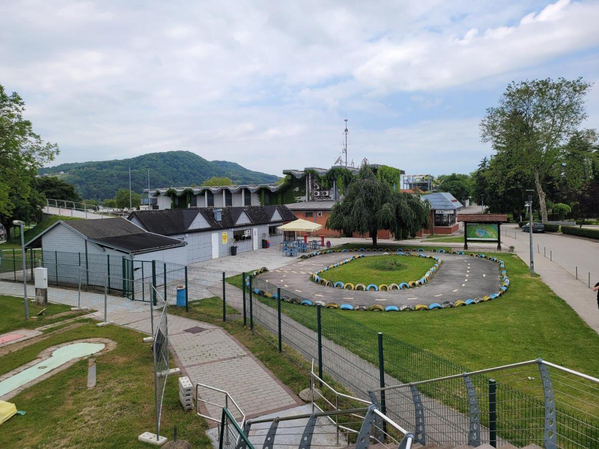 Appartement Camp Terme Catez P93 Catez ob Savi Exterior foto